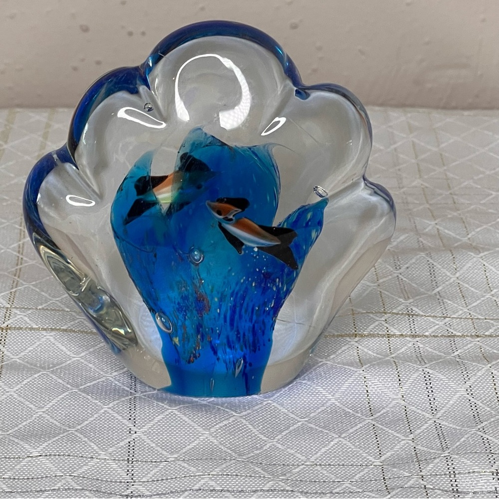 MCM Vintage Glass Paperweight Shell Shaped Fish Aquarium blue - Picture 1 of 6
